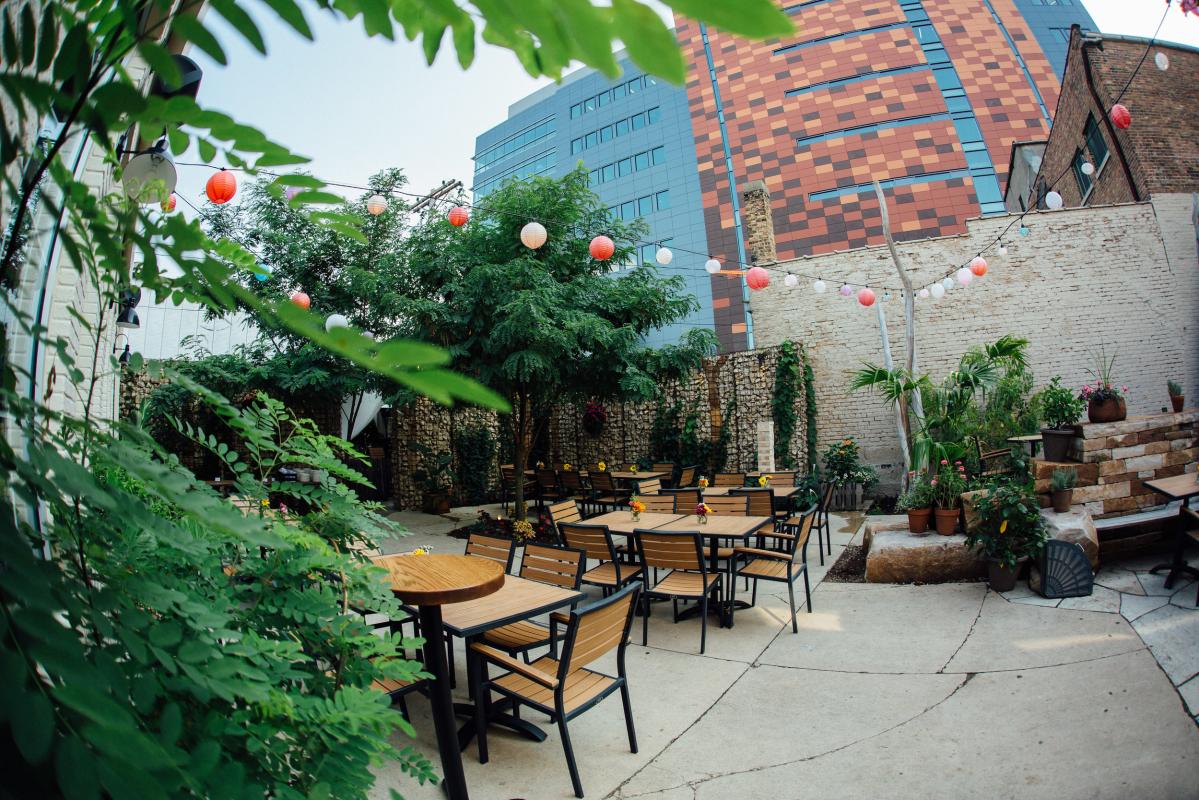 Robinia Courtyard